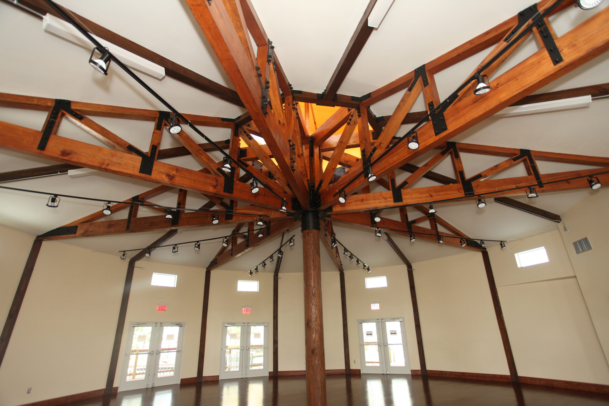 radial-timber-trusses-armand